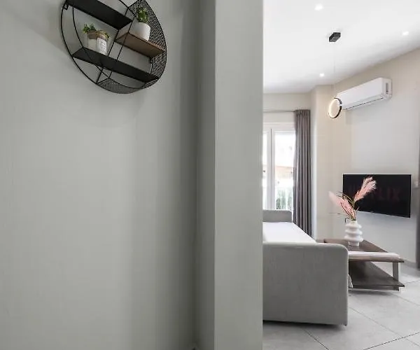 Mavili, The Luxury Apartment *