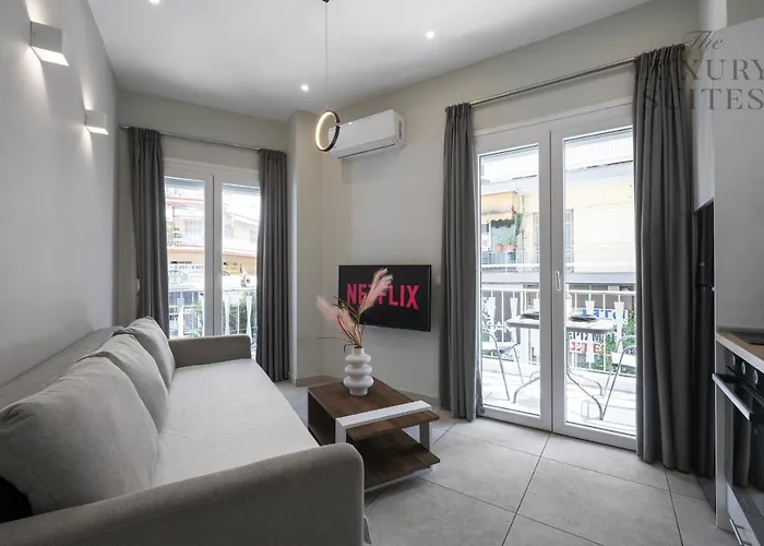 Mavili, The Luxury